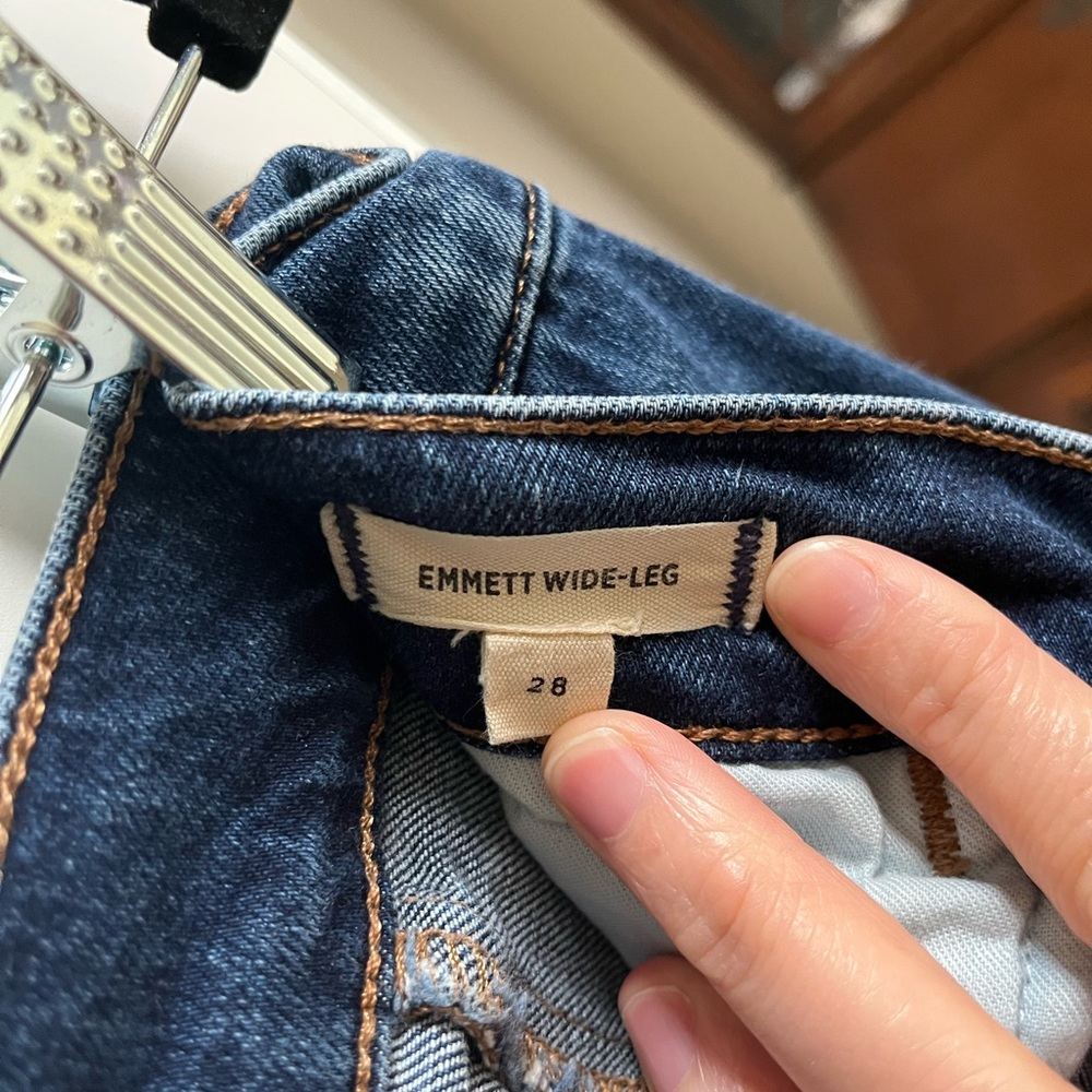 Emmet Wide-Legged Cropped Jeans - Picture 5 of 6